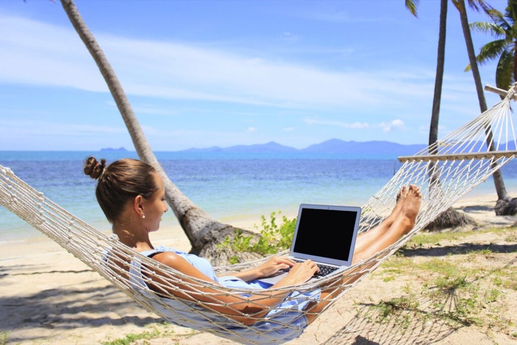 Remote Work & Digital Nomad Life in Offbeat Indian Destinations Cost, Stay & Connectivity